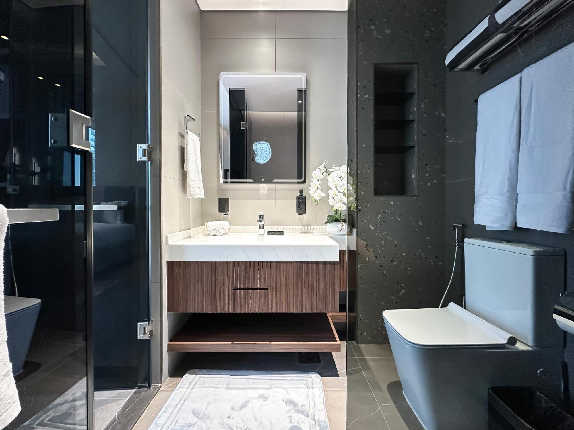Trophy-unveil The Charm Of Modern Living In Jlt * Dubai