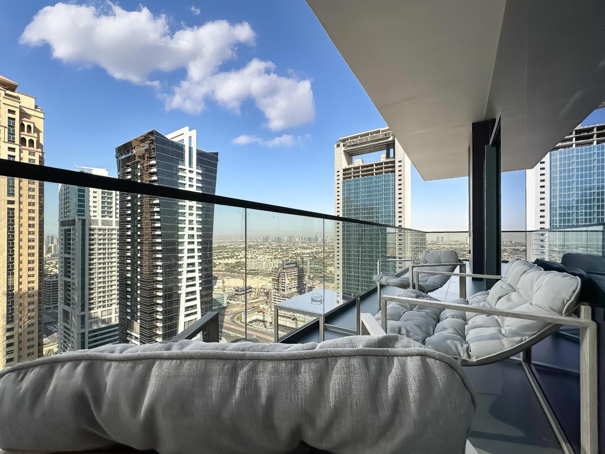 Trophy-unveil The Charm Of Modern Living In Jlt * Dubai